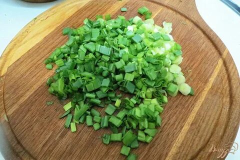 Зеленый лук порезать