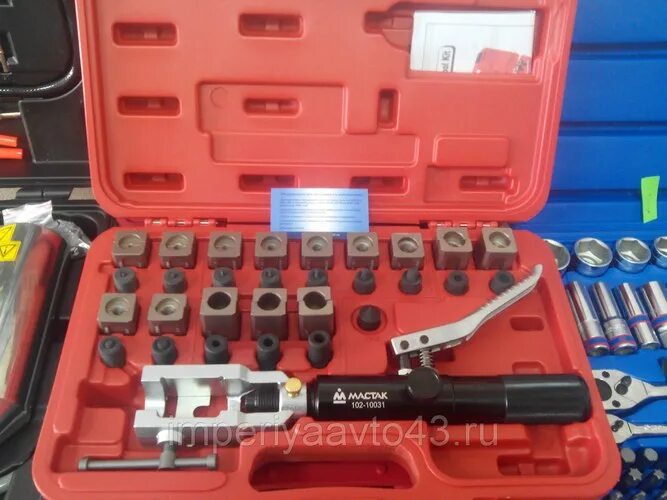 Инструмент для развальцовки медных трубок 10мм. Набор для развальцовки трубок 10пр. Набор для развальцовки тормозных трубок "ат" 2пр. Развальцовка тормозных трубок jtc. 9мм 9пр.