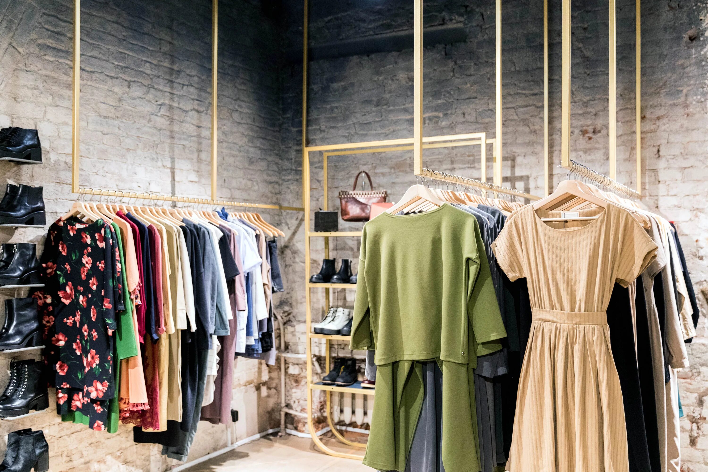 Blisstore одежда. Clothes. стильная одежда из секонда. вещи из секонда. магазин одежды.