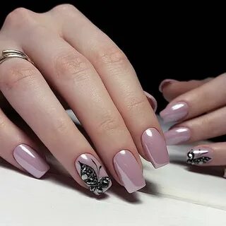 Красивый изысканный маникюр