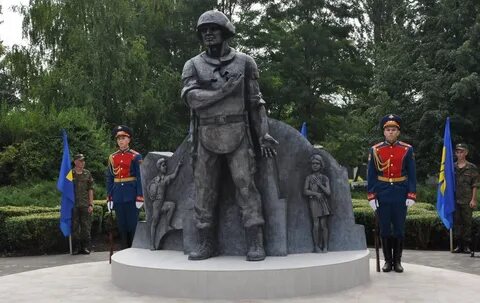 Памятники бендеры