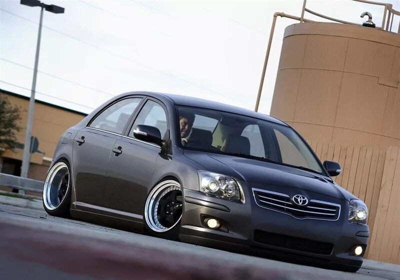Fake Toyota Avensis Sedan - pagenstecher.de - Deine Automeile im Netz