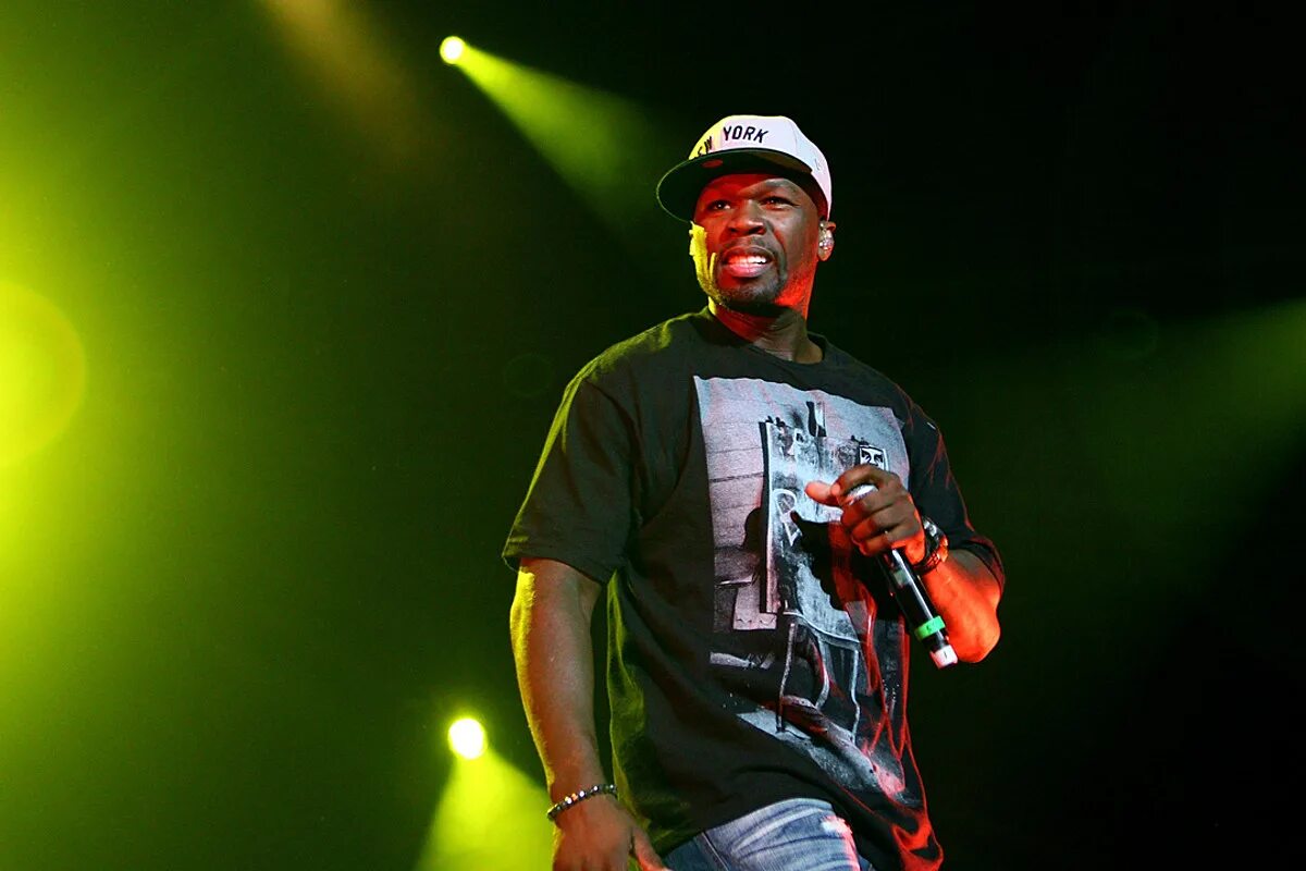 50 cent концерт. Цепь фифти сента. 50 центов концерт. 50 центов певец. 50 cent.