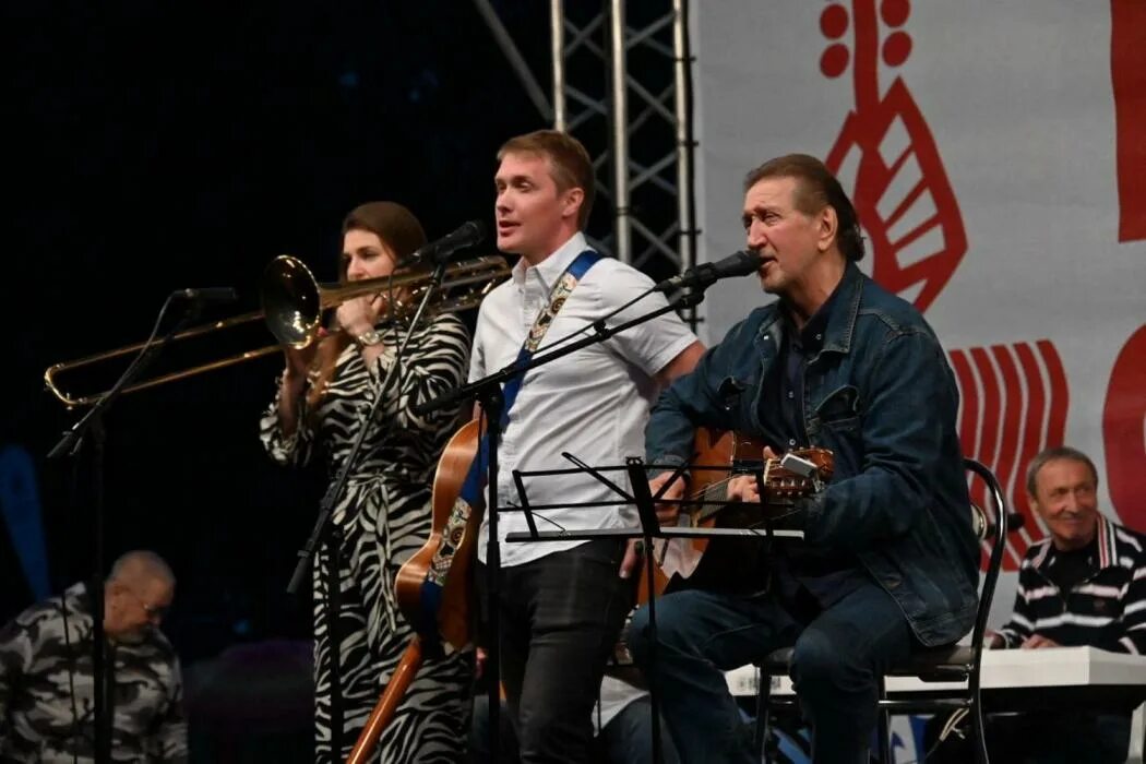 ильменский фестиваль миасс. бажовский фестиваль и ильменский фестиваль. ильменский фестиваль 2022 год. ильменский фестиваль миасс. 2013 ураган ильменский фестиваль.