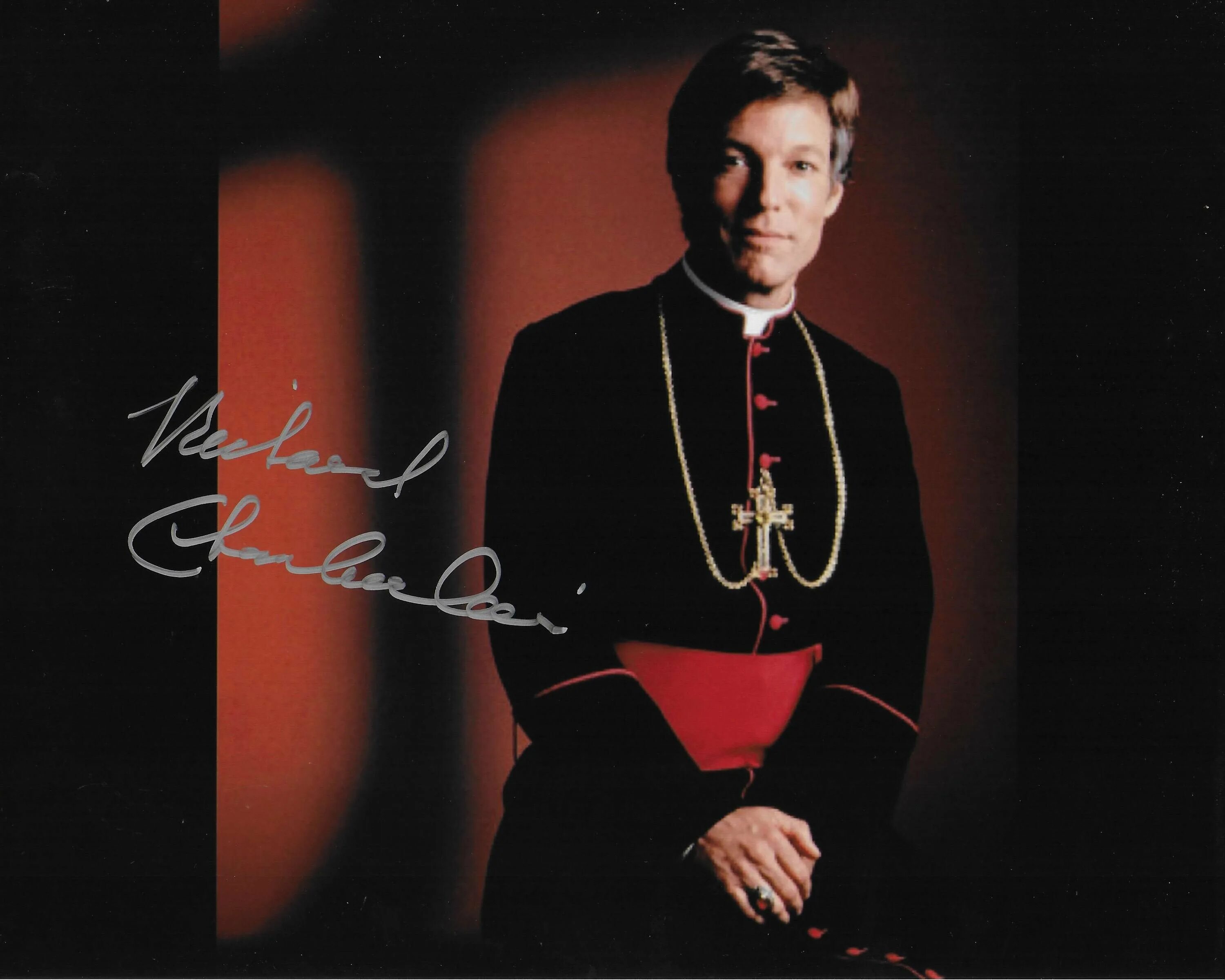 Поющие в терновнике ральф. Ричард чемберлен поющие в терновнике. Отец ральф де брикассар. Ричард чемберлен ральф де брикассар. Поющие в терновнике ральф.