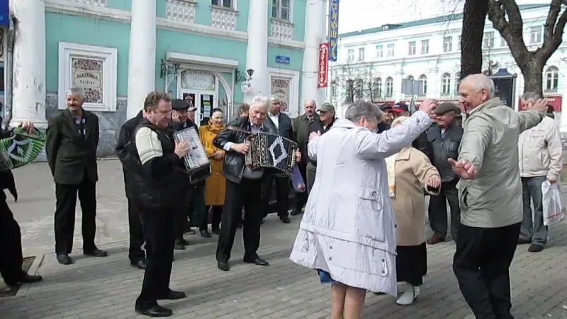 Гармонисты орла и Орловской области. Орловский сквер гармонистов. Сквер гармонистов в Орле. Орел гармонисты