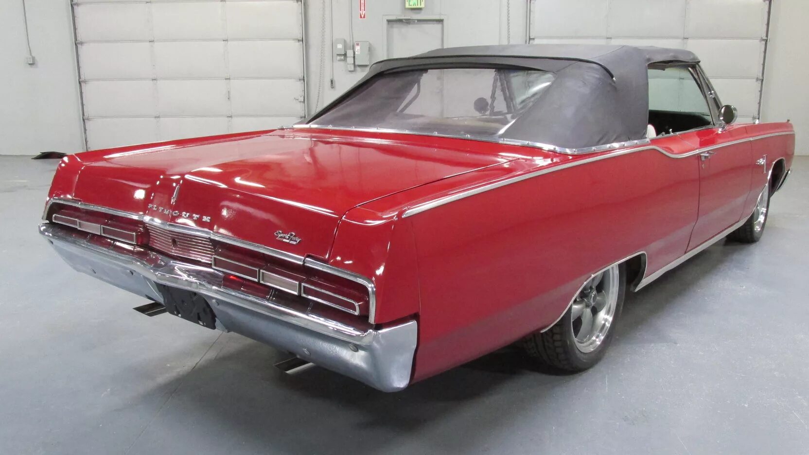 1967 значение. Plymouth fury 1967. 1967 plymouth fury sport. plymouth fury 1975. плимут фьюри 1967.