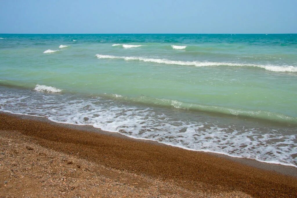 наполовину пресное наполовину соленое. где можно отдохнуть в казахстане летом. наполовину пресное наполовину соленое. оеро с пресной и солёной водой. озеро балхаш пресное и соленое.