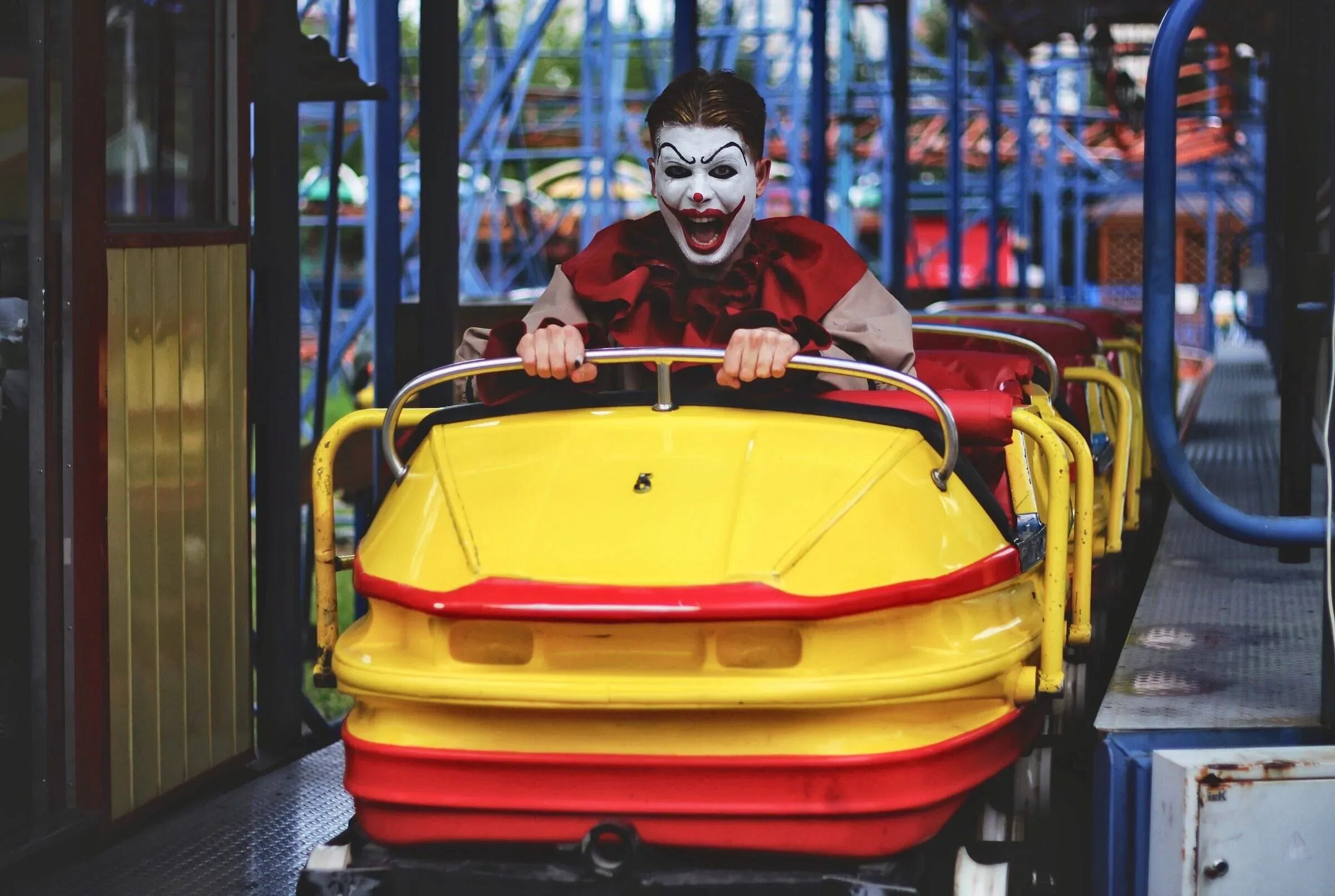 Квест пираты новосибирск. Этажи квест новосибирск. Страшный квест новосибирск. Квест новосибирск все любят. Особняк оккультиста квест новосибирск.