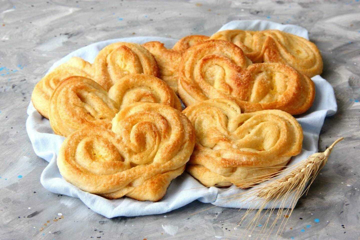 Сладкие булочки с сахаром