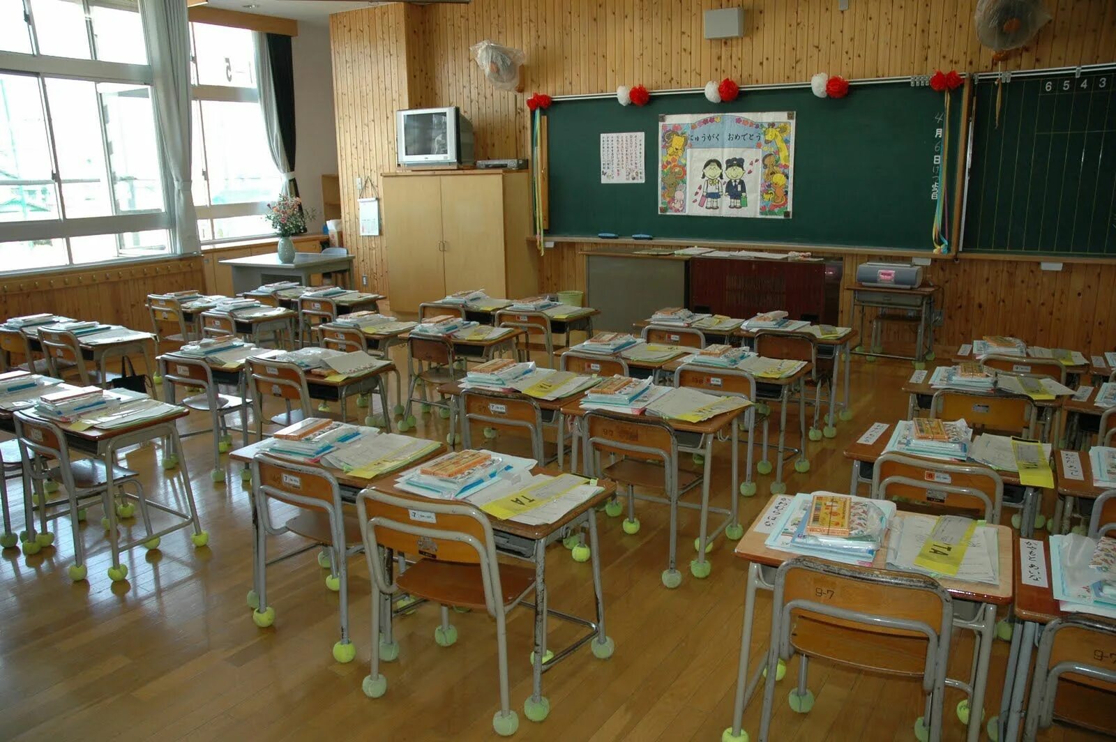 Classroom 1. Japanese class room. japanese classroom table. geography classroom decor. classroom table.