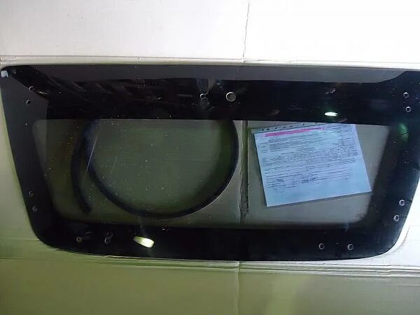 Заднее стекло на кунг на митсубиси л200. Стекло на кунг sjs l200. 6102a769. Стекло кунга л200 заднее артикул. Заднее стекло кунга на мицубиси л200 артикул.