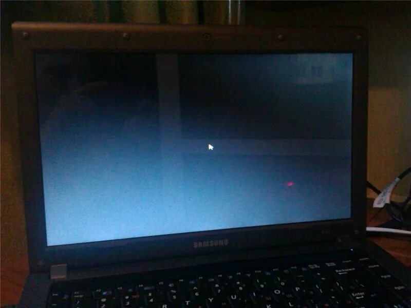 Ноутбук emachines 6630 черный экран. Ноутбук Асер чёрный экран. Ноутбук Depo сенсорный экран черный экран. Леново ноутбук экран черный. Ноутбук не видит экран