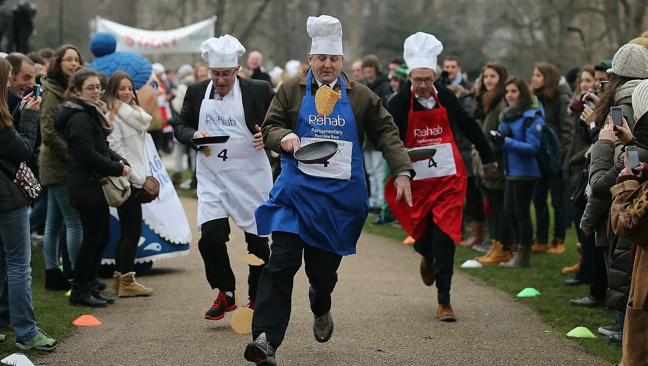 Shrove Tuesday в Англии. Панкейк Дэй в Англии. Pancake Day в Англии. Pancake Day традиции в Англии.