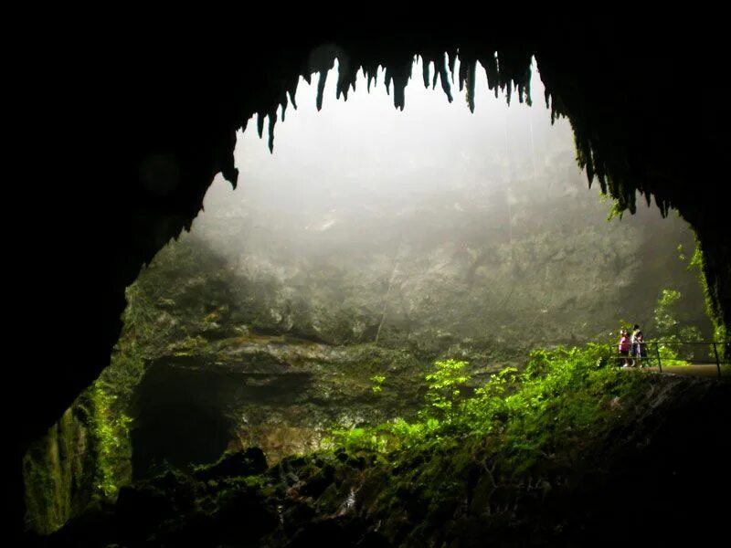 Big mother nature cave. Пещеры Рио камуй. Рио-камай Пуэрто-Рико. Пуэрто-Рико пещеры. Пещеры Рио-Камуи (парк-де-Лас-Кавернас-дель-Рио-Камуи).