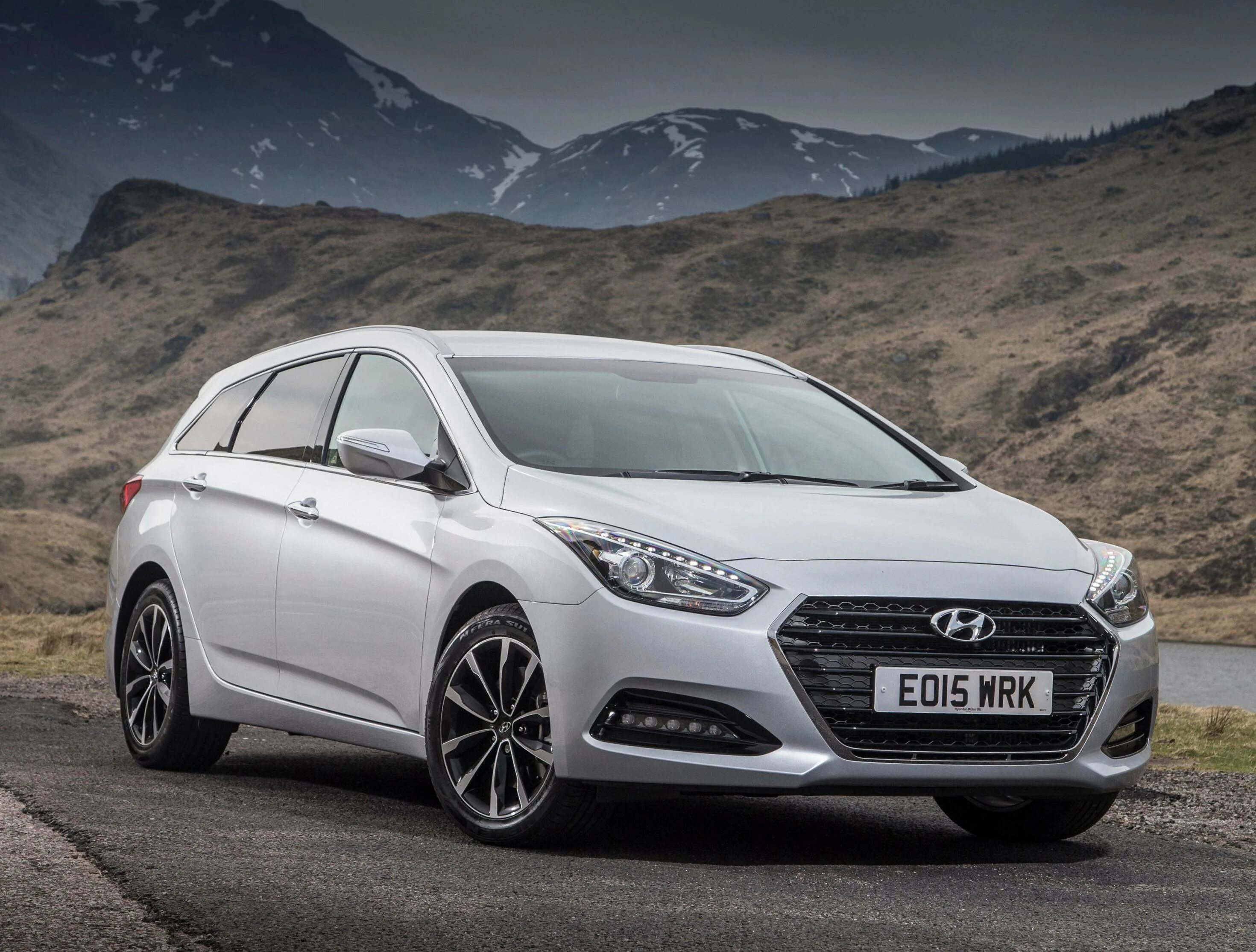 Хендай ай 40. Hyundai vf(i40) 2016. Хендай 40 новый. Hyundai i40. Hyundai i40 2017.