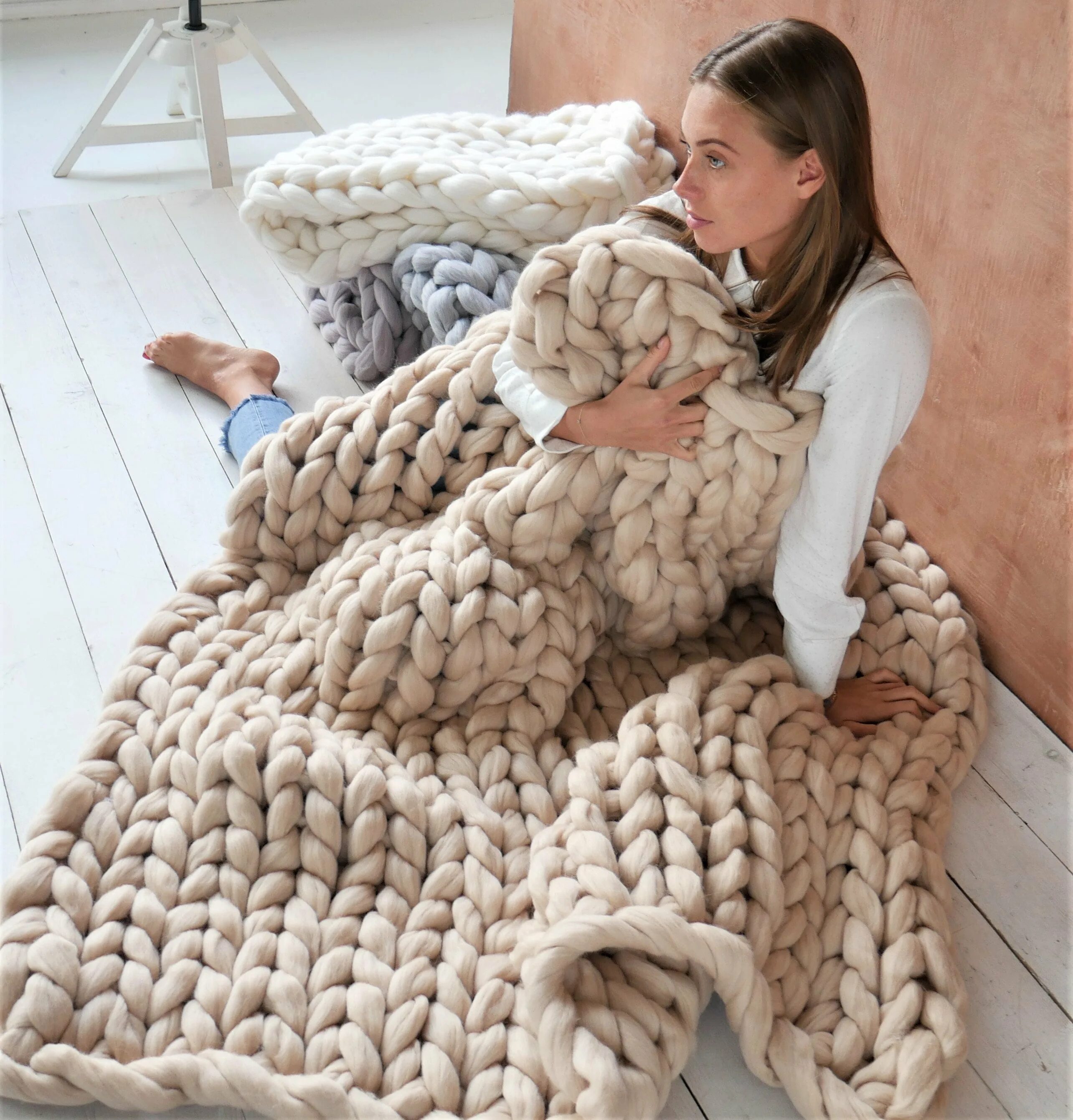 Связать толстый плед. Merino Wool Blanket. Плед крупная вязка. Вязаный плед крупной вязки. Плед с крупной вязкой.