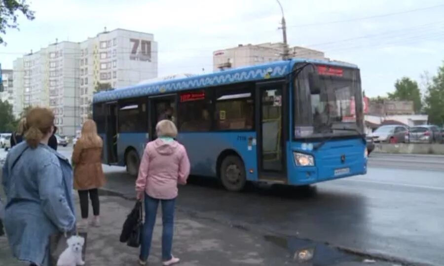 Общественный транспорт северодвинска. Автобусы Северодвинск. Автовокзал Северодвинск. Автобусы Архангельск. Население Северодвинска 2022.