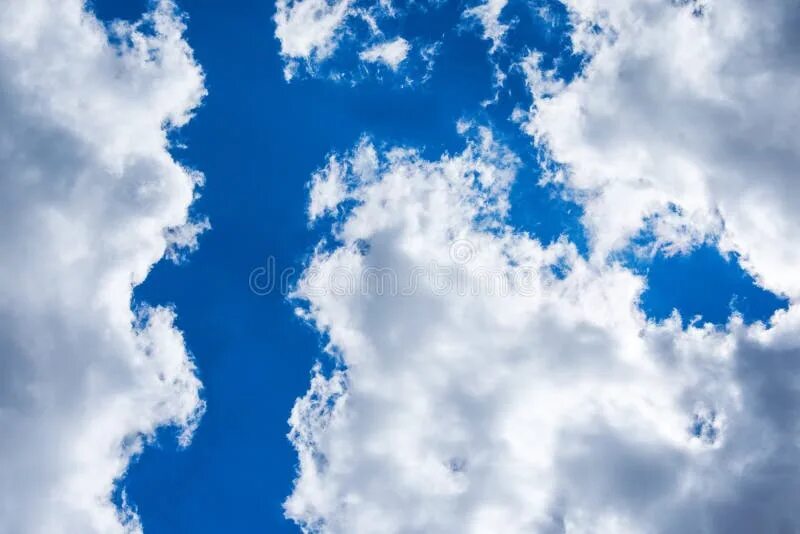 Расстояние между облаками. Небо плавный переход. Небо с переходом. Разрыв между облаками. Облака для рубежа.