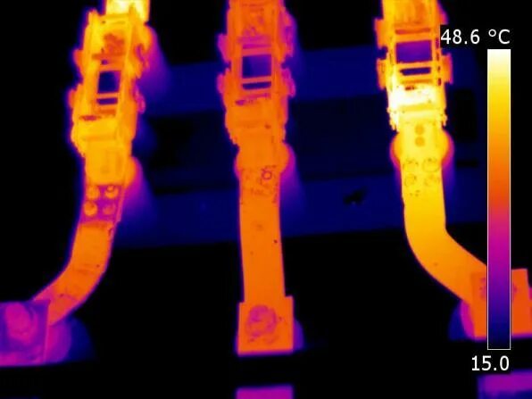 Протяжка контактных соединений. Контроль нагрева контактных соединений солидол. Нагрев контактных соединений фото.