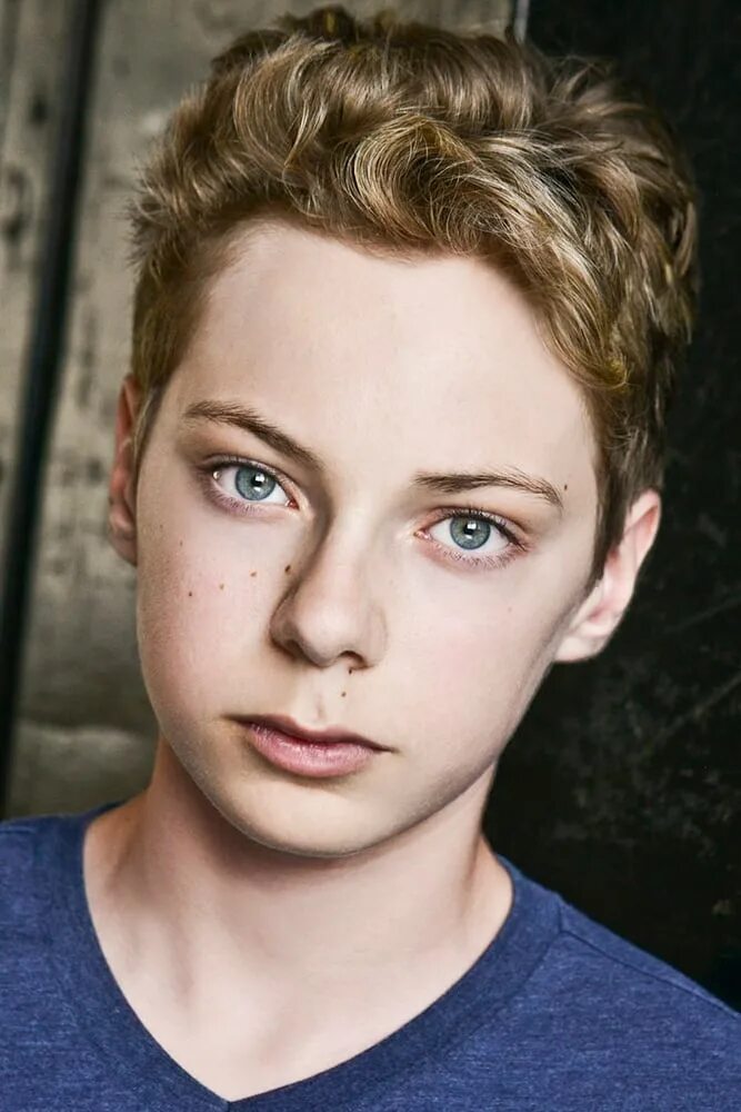 Alex thorn productions. Алекс торн. Гейдж манро рост. Alex thorn prod. Метьюторн фото.