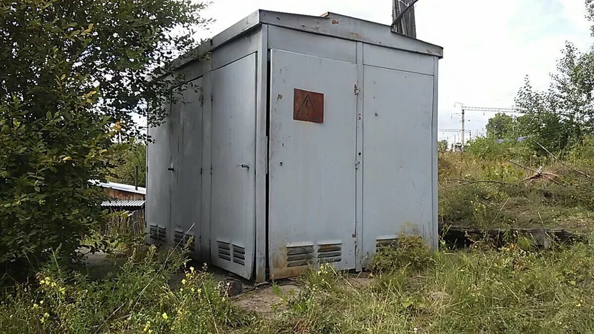 Трансформатор будка. Кв 202 2 трансформаторная будка. трансформаторная будка (тр р 250). будка акс трансформаторная. трансформаторная будка ктп советская.