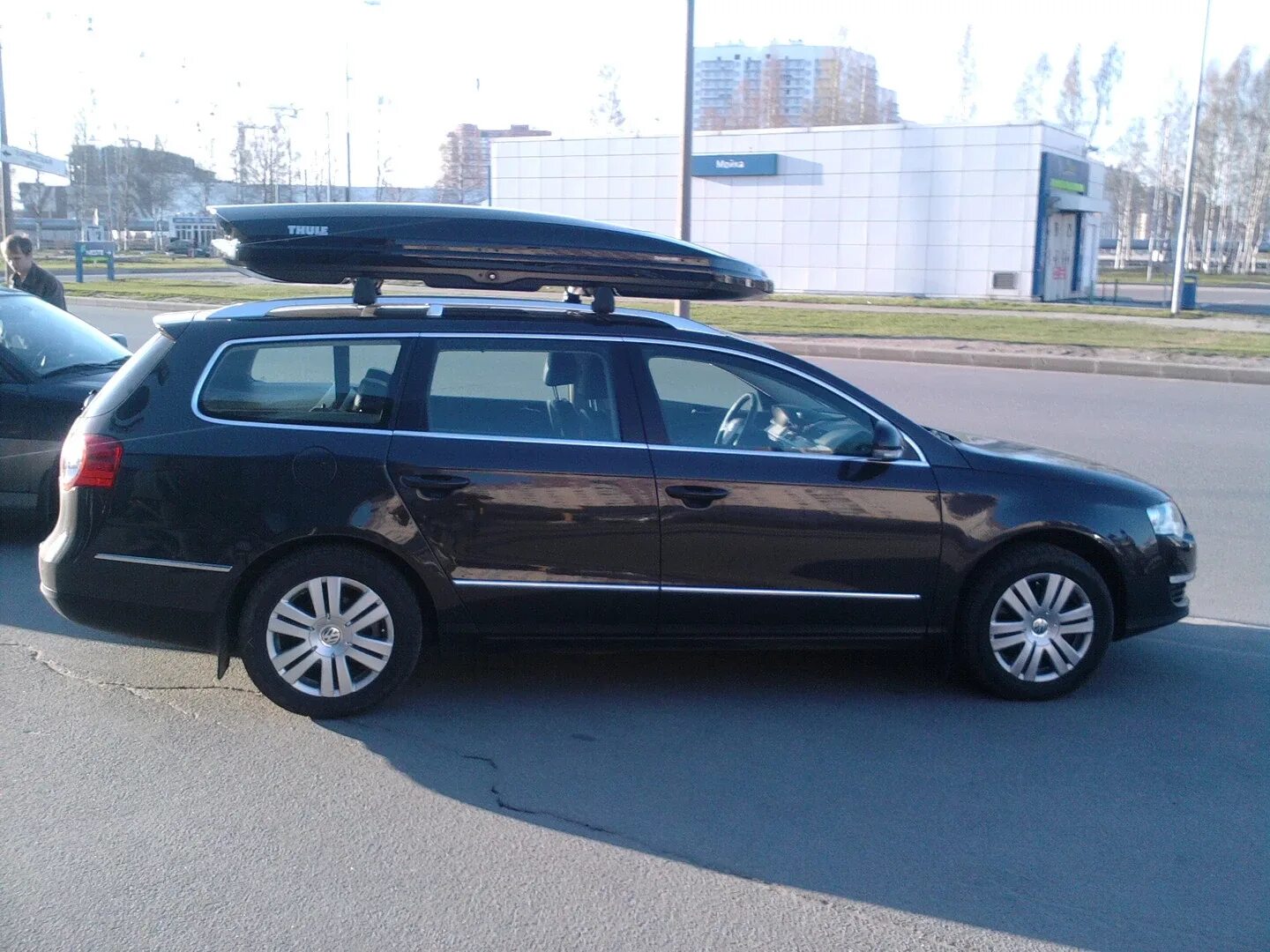 Купить универсал тула. Бокс Thule Dynamic 900. Passat b6 Thule Dynamic. Бокс Thule Passat b7. Thule Dynamic l 900.