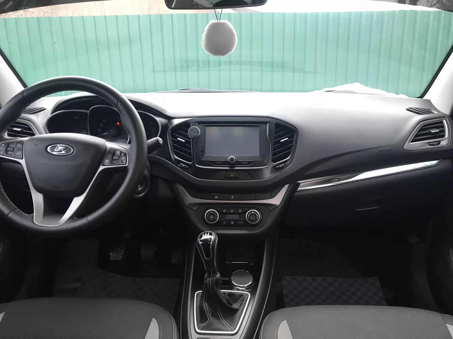 Новая Lada Vesta (NG): рассекречена цифровая приборная панель :: Autonews