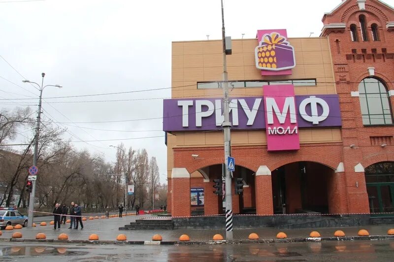 Триумф молл саратов развлечения для детей. Трк россии. Триумф молл subway. Триумф молл сеансы. Триумф молл сеансы.