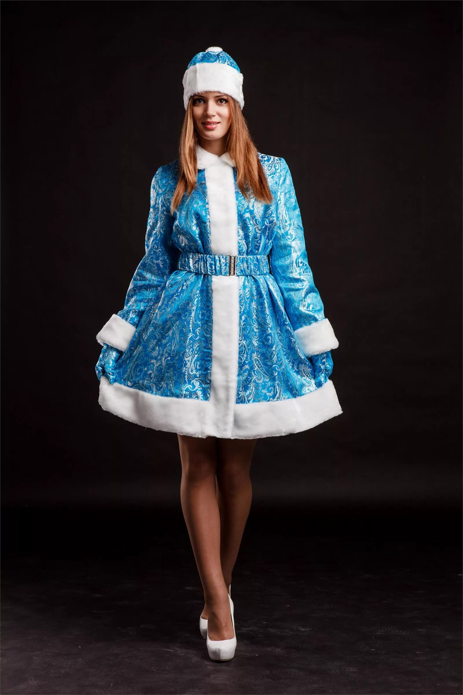 Костюм карнавальный снегурочка с кокеткой атлас р32 рост 122-128 2465879. Красный костюм cнегурочки. Какого цвета костюм снегурочки. Платье снегурочки взрослое. Костюм снегурочка 1055154.