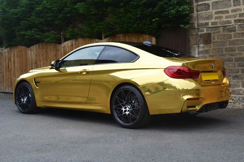 BMW m4 Золотая. BMW m3 Gold. БМВ м4 золото. BMW m4 Gold Edition.