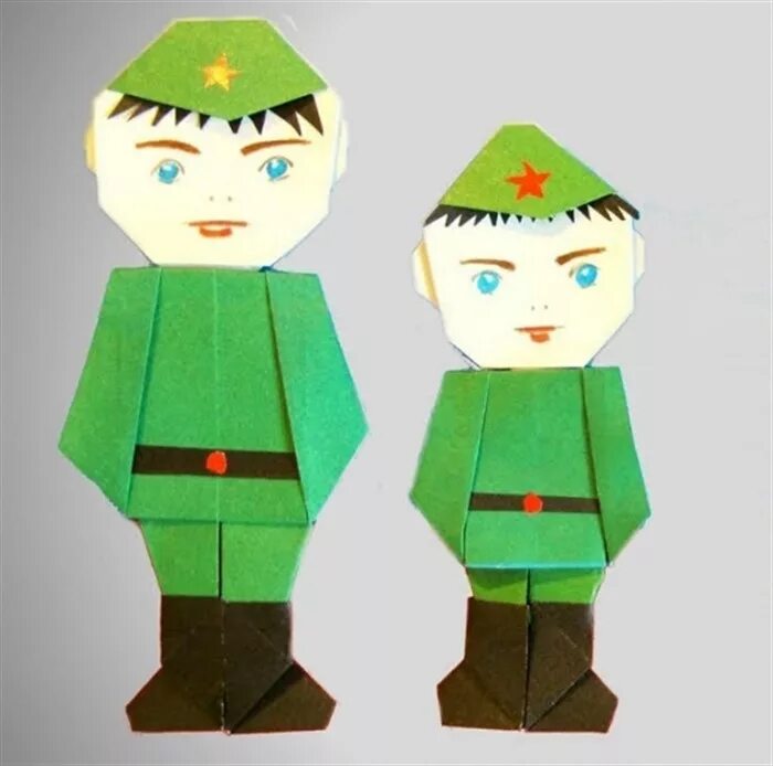Поделки на 23 февраля. Аппликация солдат. Солдаты из бумаги. Солдатики из цветного картона