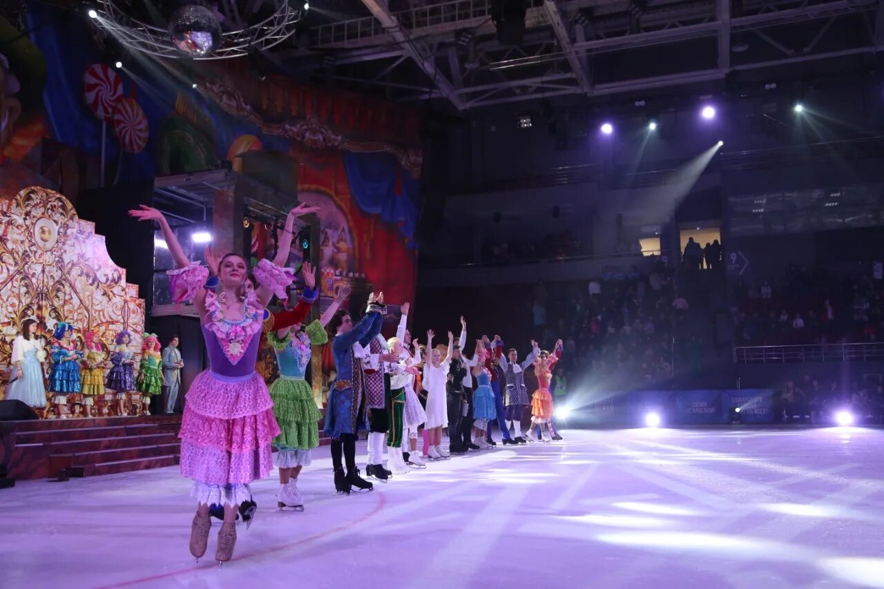 Ледовое шоу самара дворец спорта 2024. Дворец спорта Щелкунчик Самара. Ледовое шоу Щелкунчик Казань. Ледовое шоу Бременские музыканты Самара. Ледовое шоу Ильи Авербух 2023.