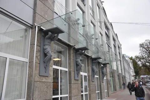 В любых зданиях будь