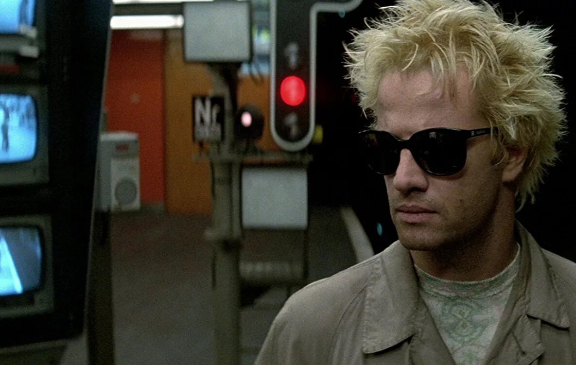 Подземка люка бессона. Подземка люка бессона. Subway подземка люк бессон 1985. Subway подземка люк бессон 1985. Подземка люка бессона.