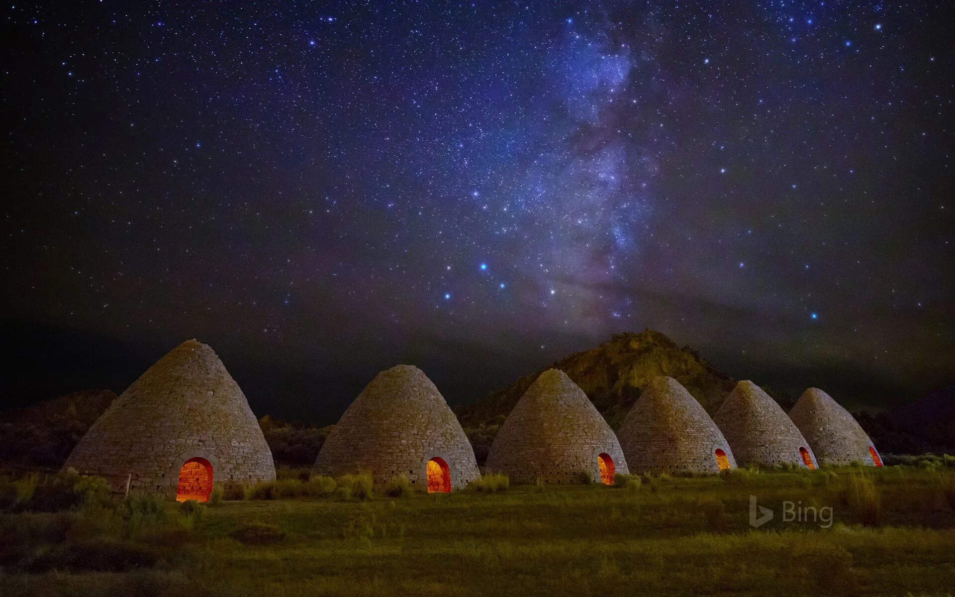 Камень ночное небо. Фотографии national geographic. невада ночью. лучшие фотографии national geographic. звездное небо натионал географик.