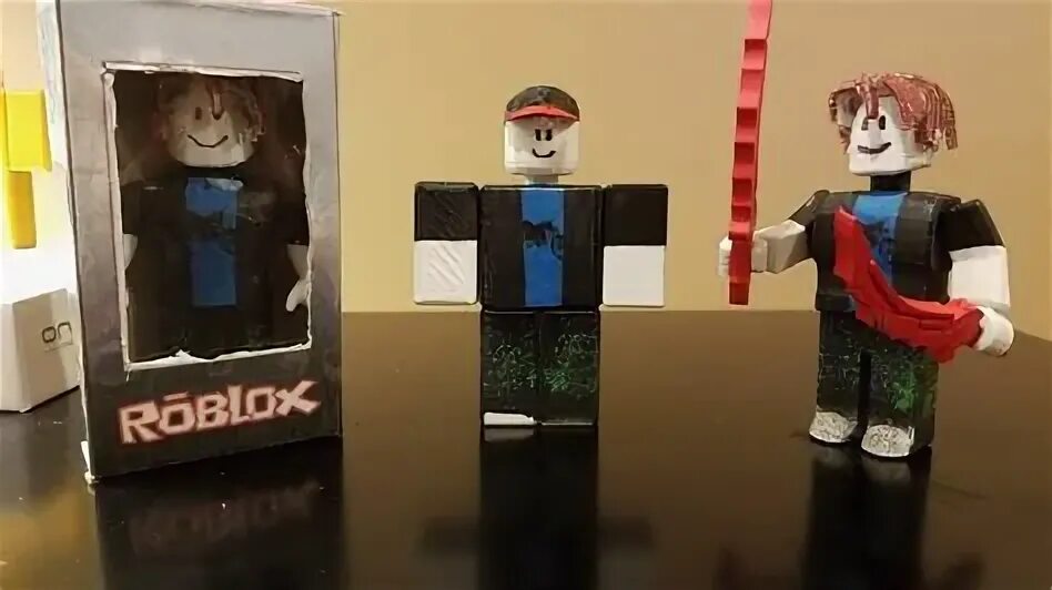 Роблокс. Фигурки роблокса из коробок. Поделки из бумаги роблокс. Роблокс фигурка из бумаги. Игроки из роблокса.