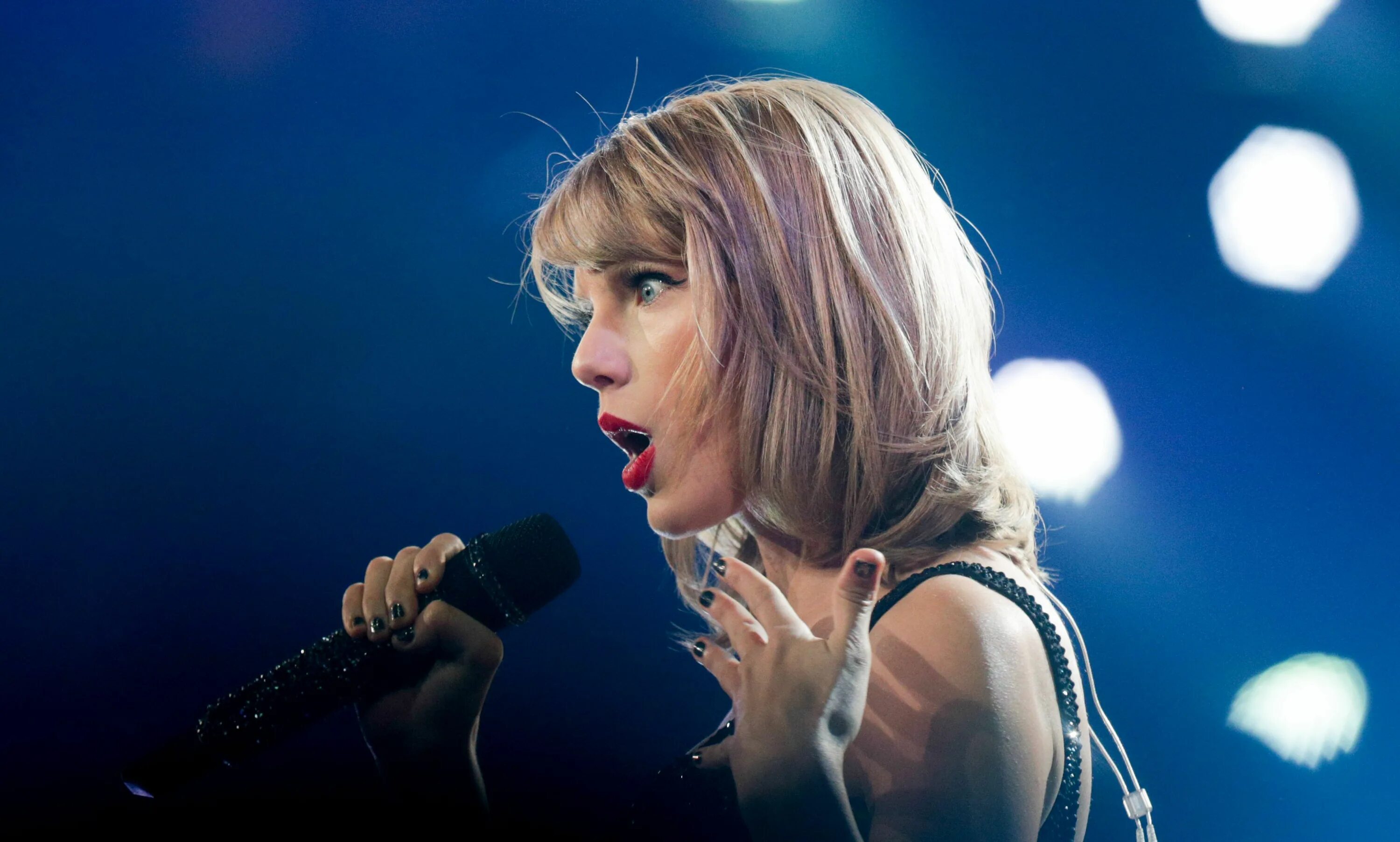 So high taylor swift. Тейлор свифт. тейлор свифт певица. тейлор свифт концерт. taylor swift concert.
