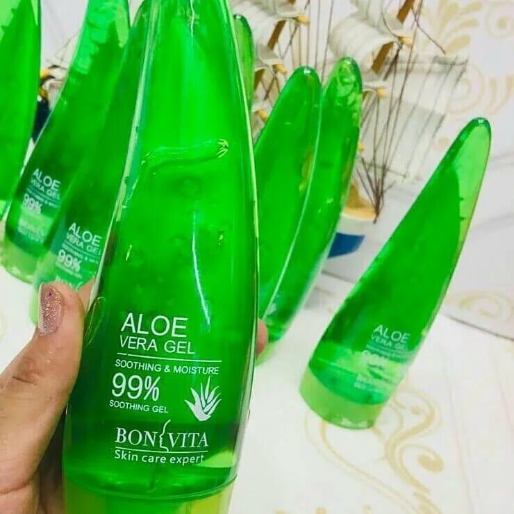 Где купить гель алоэ. Успокаивающий гель 99% Aloe Vera Soothing & Moisture Gel 260 ml.