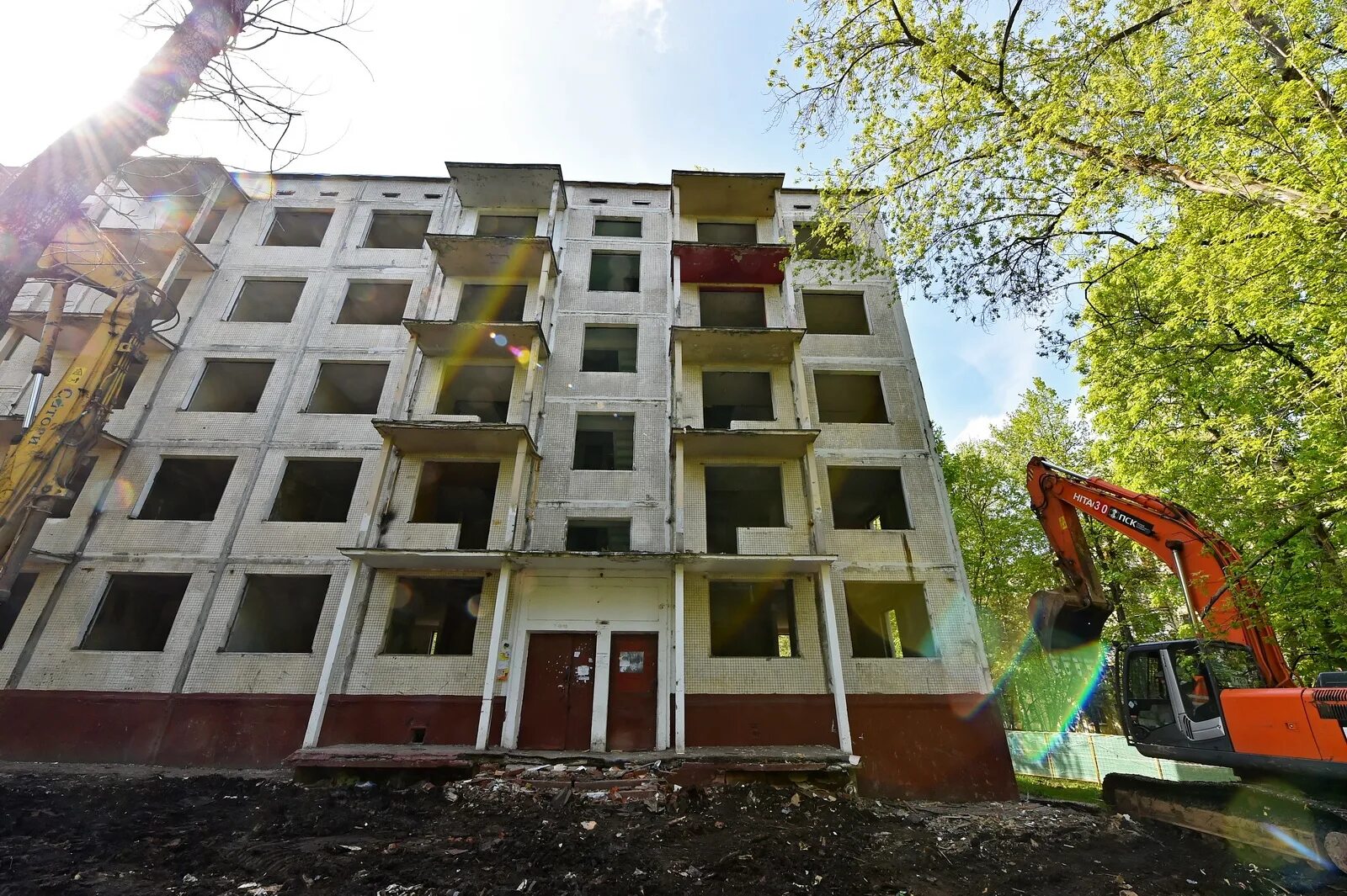 Жилые дома. Снос. Снесенные здания москвы. Хрущёвки снести фото прикол. Пятиэтажки москвы под снос.