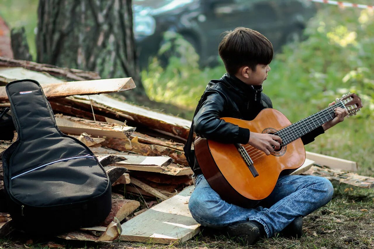 Гитаристы барды. Лучшие бардовские песни. Лучшие бардовские песни. Лучшие бардовские песни. Бардовская гитара.