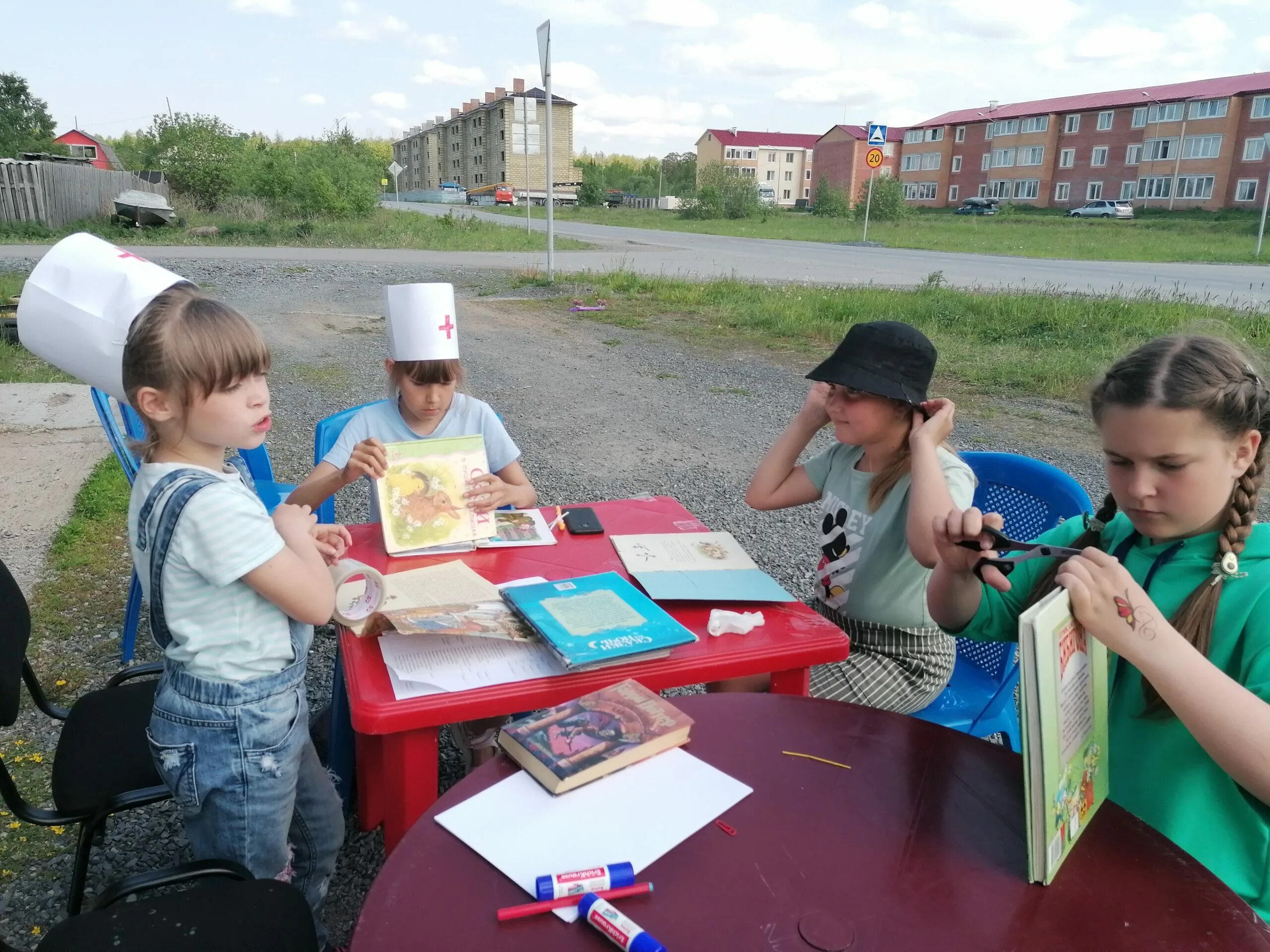 Погода п мотыгинский район. Поселок Новоангарск. Новоангарск Красноярский край. Красноярский край, Мотыгинский район, п. Новоангарск. Школьные библиотеки Мотыгинский район.