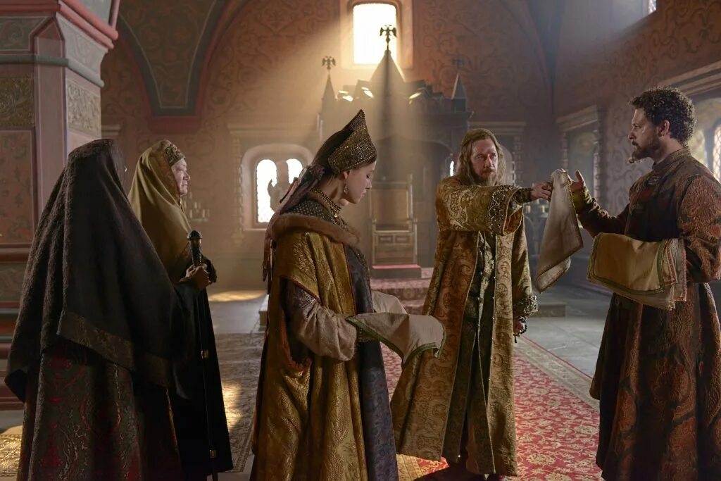 эпоха якоба мода в англии. прически древней руси. барон мюнхгаузен фильм 1979. реконструкторство в москве 16 век. мода во времена петра 1.