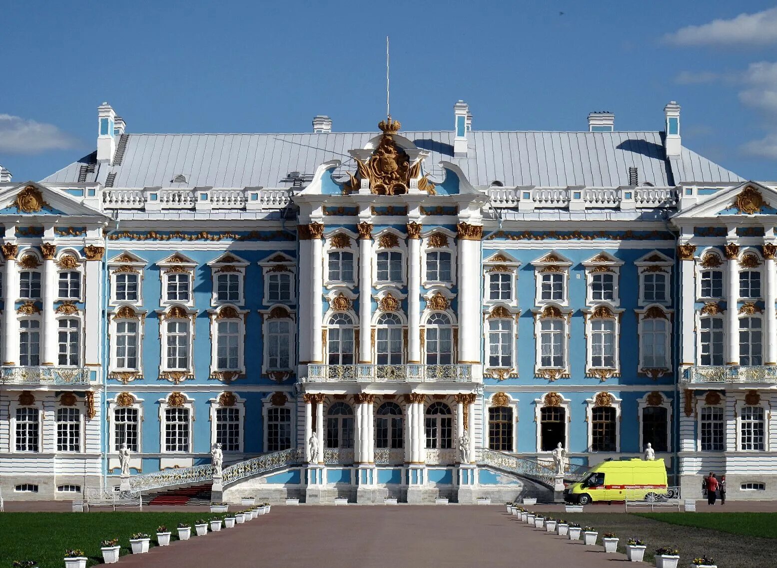 Голубой дворец в питере. Голубой дворец в петергофе. Царское село санкт-петербург зимой. Голубой дворец в питере. Екатерининский дворец петергоф.