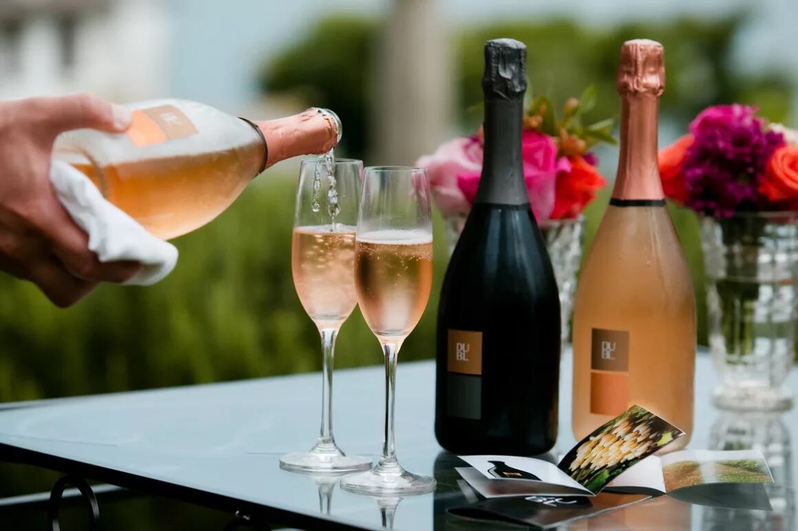 шампанское март