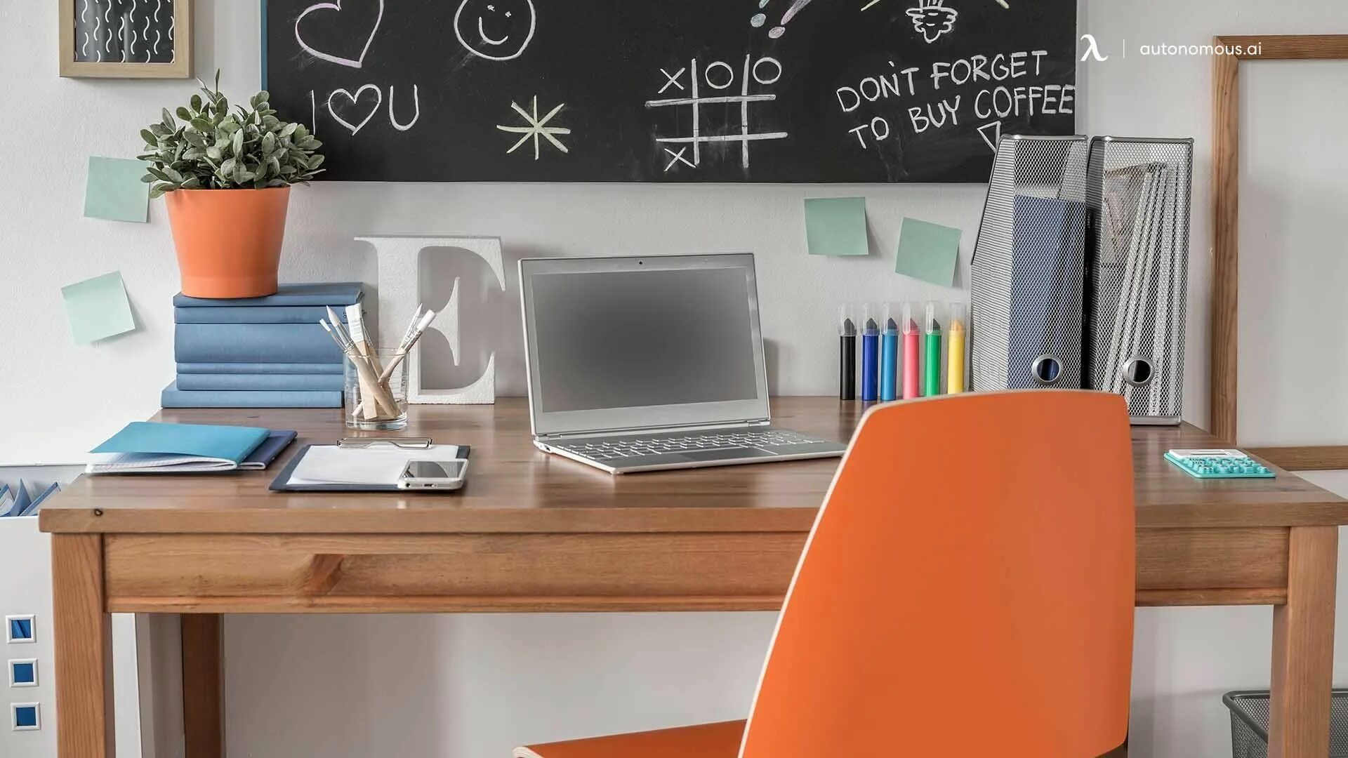 Study space. Study creative. lifehack study photo.