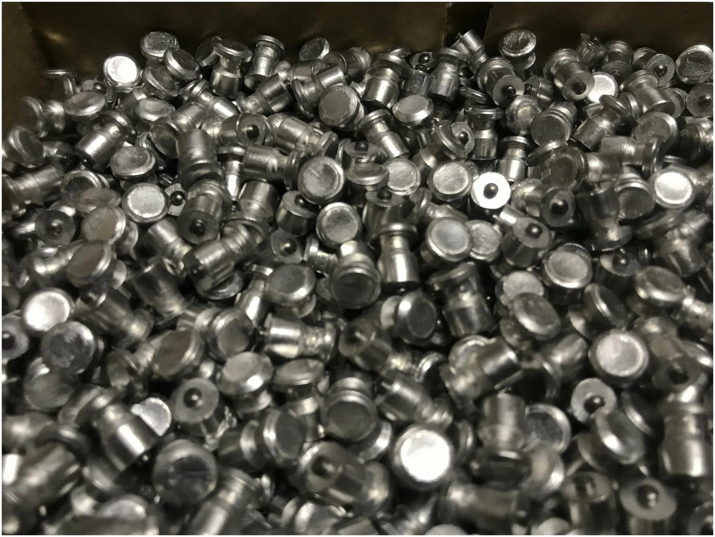 улица свердлова железногорск красноярский. шипы ремонтные 10 мм для зимних шин теком 12-10-2тра. шип 12-8-2тр. шипы теком 10мм. сибирский городок железногорск красноярский край.