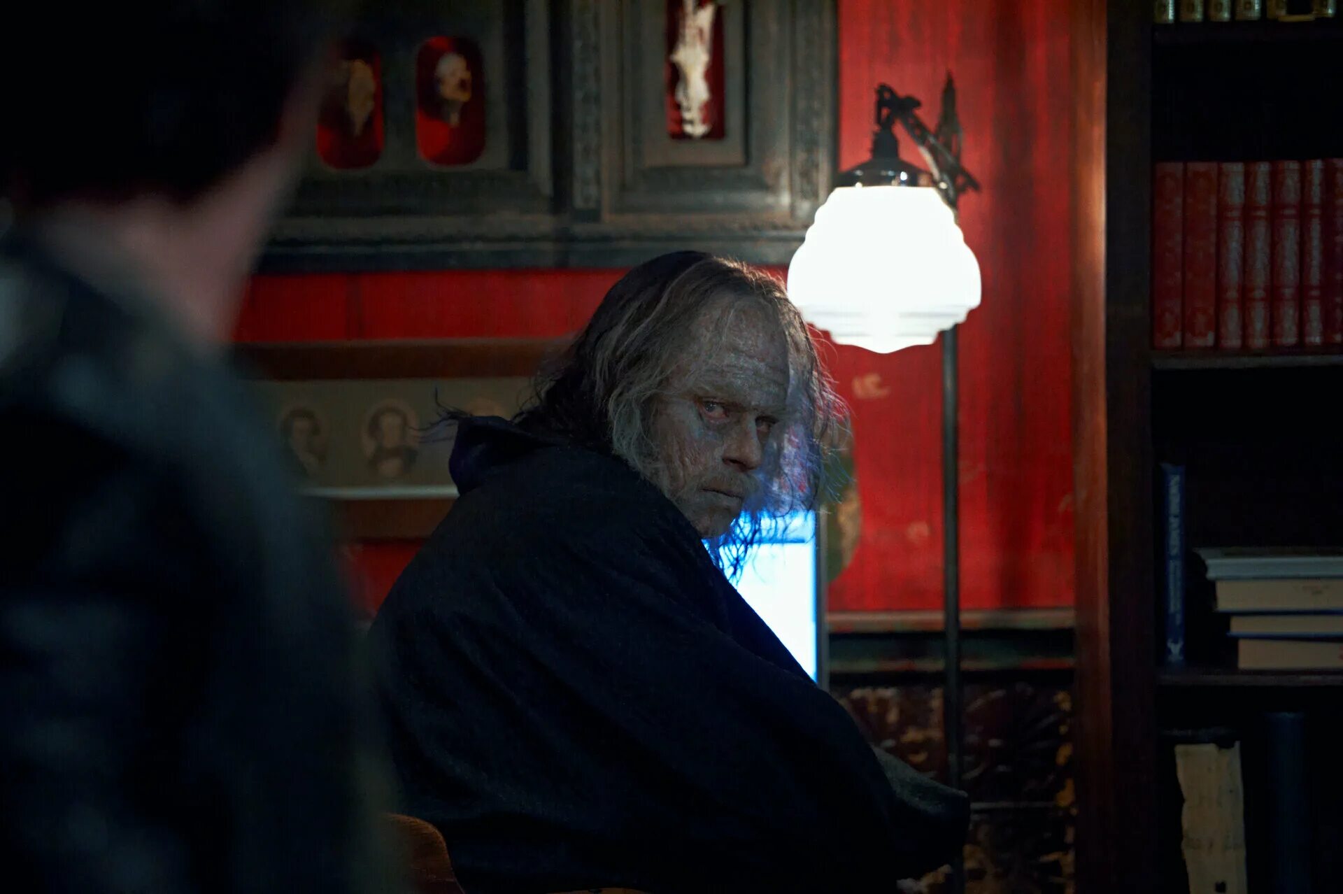 упырь 2014. вампир петер реальные упыри. риз дэрби реальные упыри. реальные упыри фильм 2014 петер. бен френшам реальные упыри.