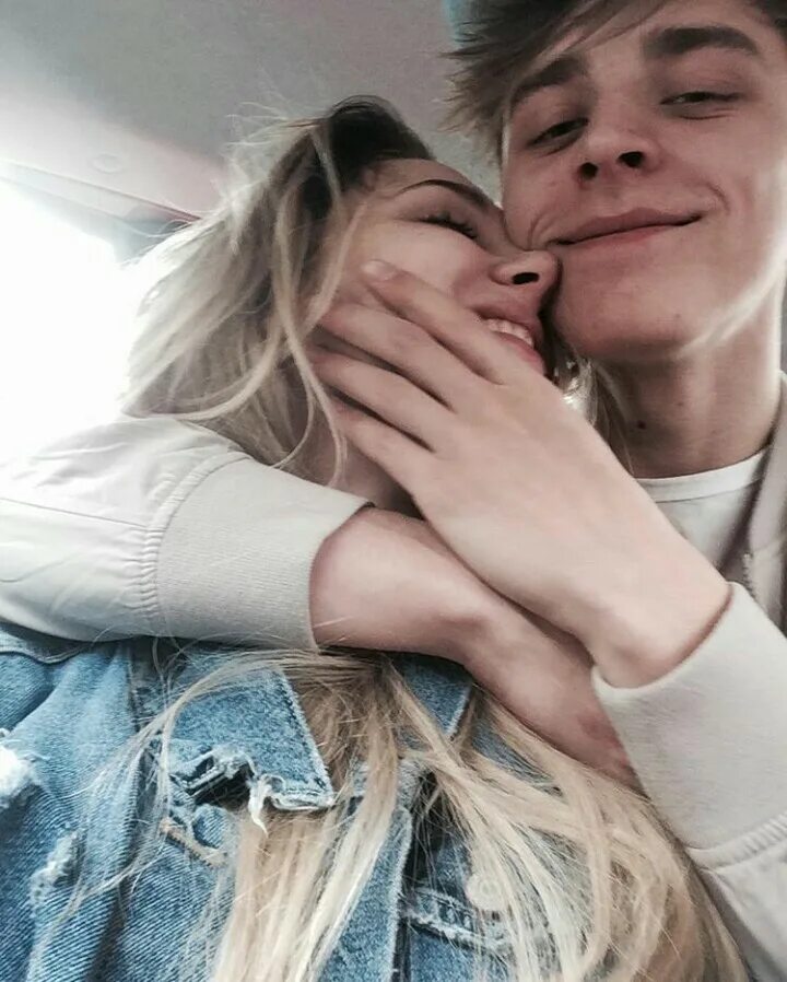 Юлия годунова и влад а4. Юлия годунова и влад а4. А4 и юля годунова и глент и вика. Евген бро и ма в реальной жизни. А4 и юля годунова.