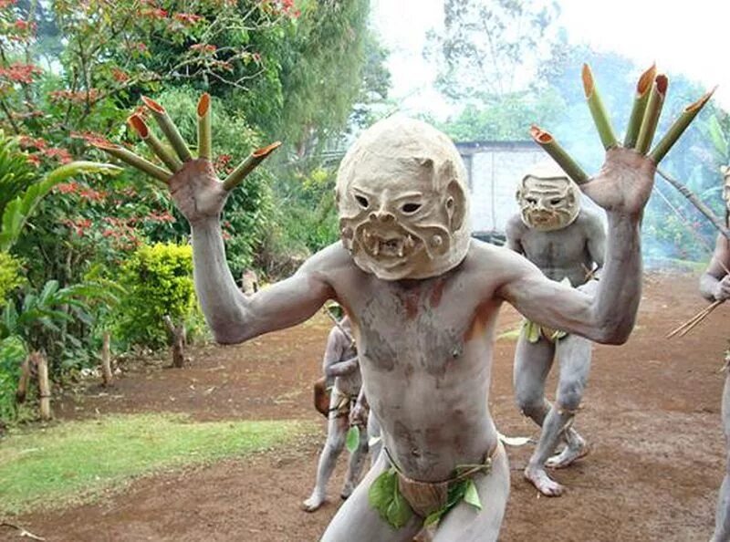Африканские людоеды. Папуа новая Гвинея каннибалы.